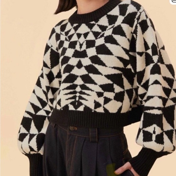 NWOT Farm Rio Geometric Black and Cream Sweater - Picture 3 of 5